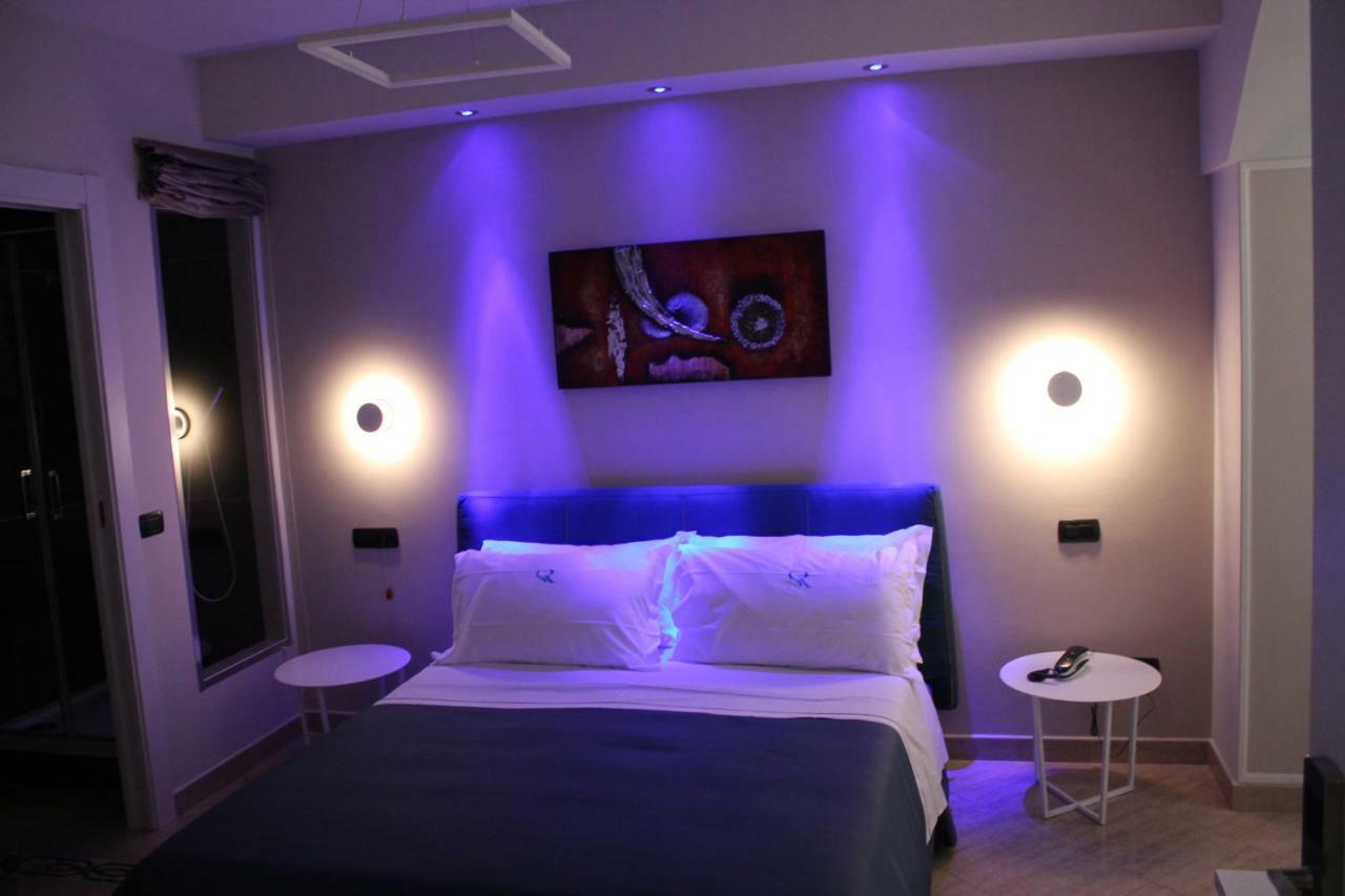 Sonevi Rooms Napoli Bagian luar foto