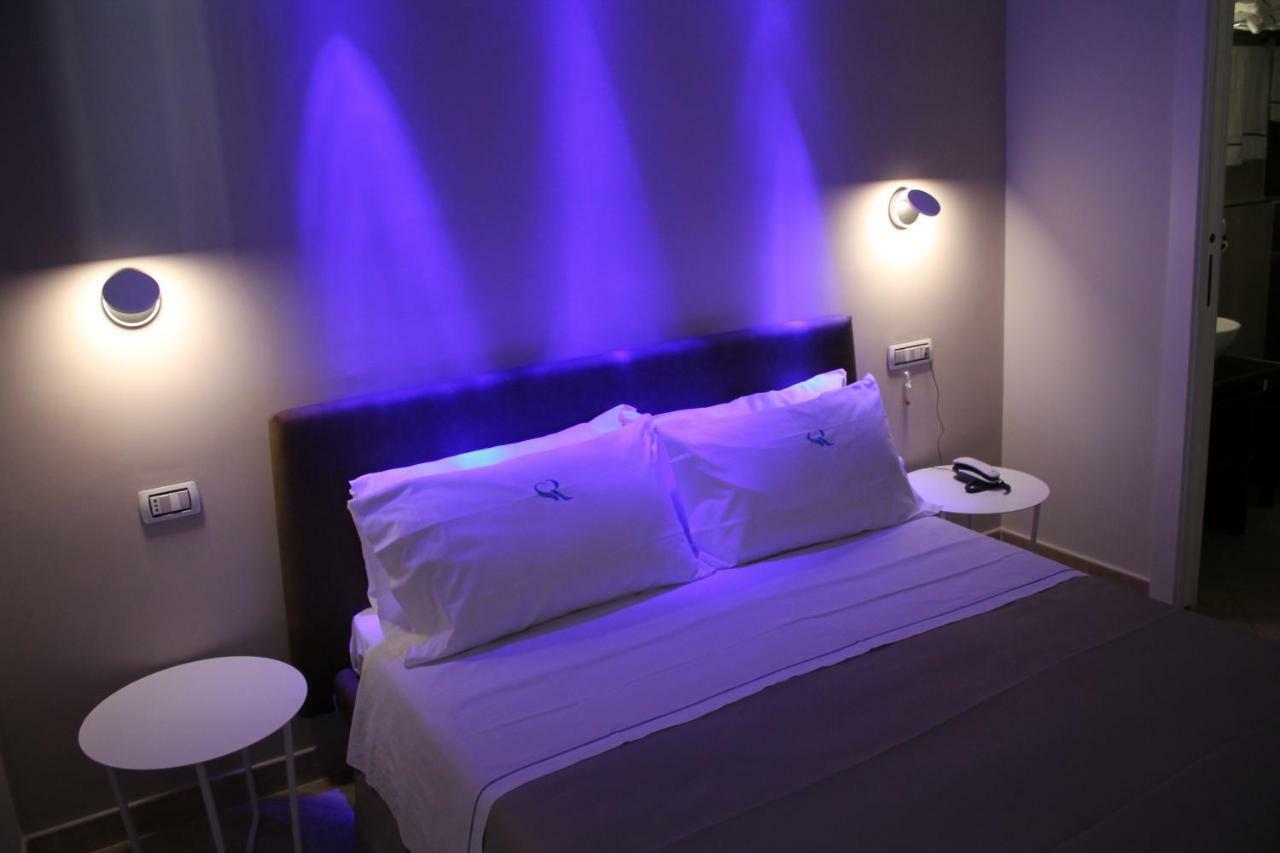 Sonevi Rooms Napoli Bagian luar foto