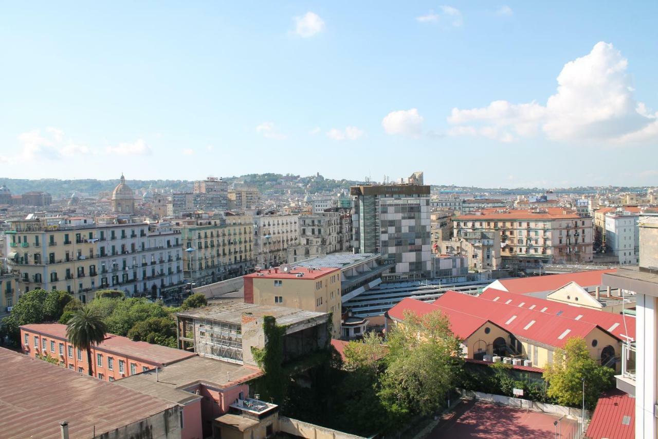 Sonevi Rooms Napoli Bagian luar foto