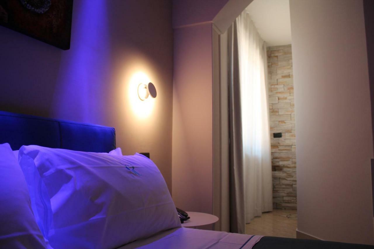 Sonevi Rooms Napoli Bagian luar foto