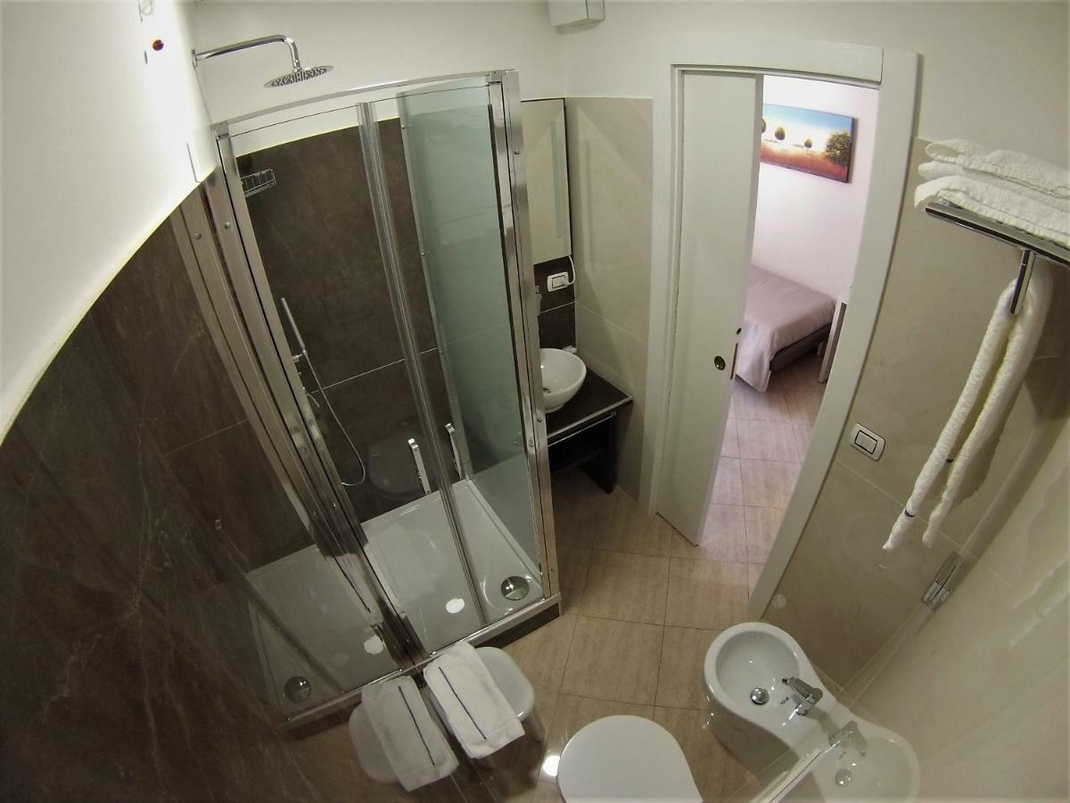 Sonevi Rooms Napoli Bagian luar foto