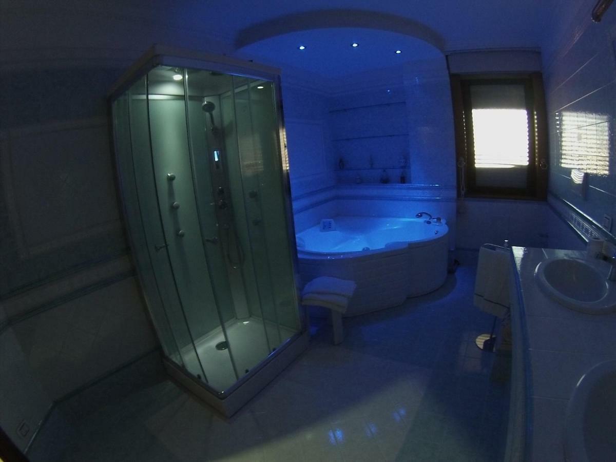 Sonevi Rooms Napoli Bagian luar foto